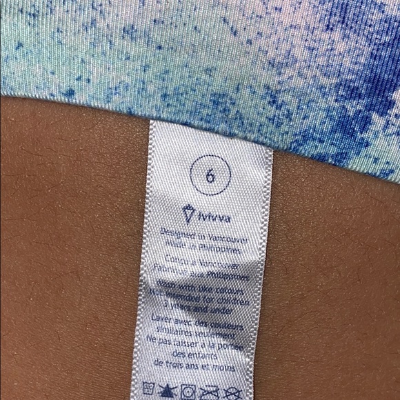 ivivva black cropped leggings - Picture 3 of 4